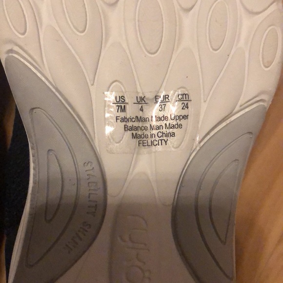 Ryka shoes never worn before in perfect condition!! - Picture 3 of 6